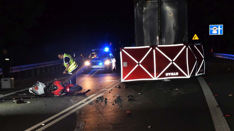 Śmiertelny wypadek z udziałem motocyklisty. Nie żyje kierowca - Zdjęcie główne