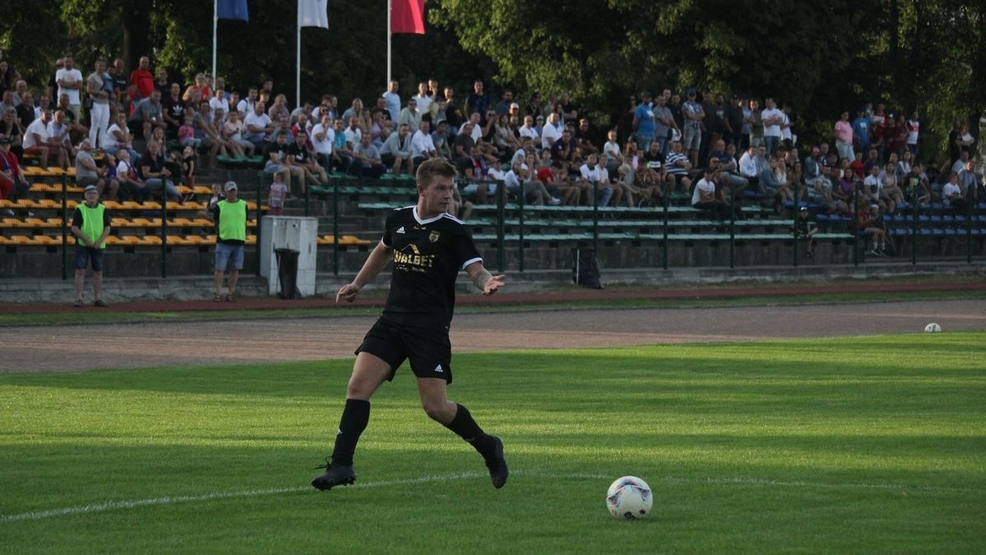 Publiczność wraca na stadiony od 15 maja. Prezes rawickiego klubu: "Piłkarze grają dla kibiców" - Zdjęcie główne