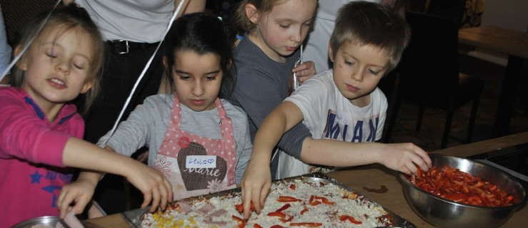 Pizza party w pałacu - Zdjęcie główne