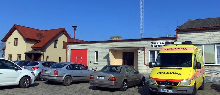 Dar, który może uratować życie. Grąbkowo otrzymało AED od fundacji - Zdjęcie główne