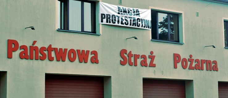 Rawicz. Protest strażackich związków zawodowych  - Zdjęcie główne