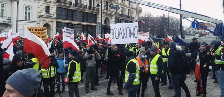W Warszawie protestują także rawiccy rolnicy [FOTO] - Zdjęcie główne