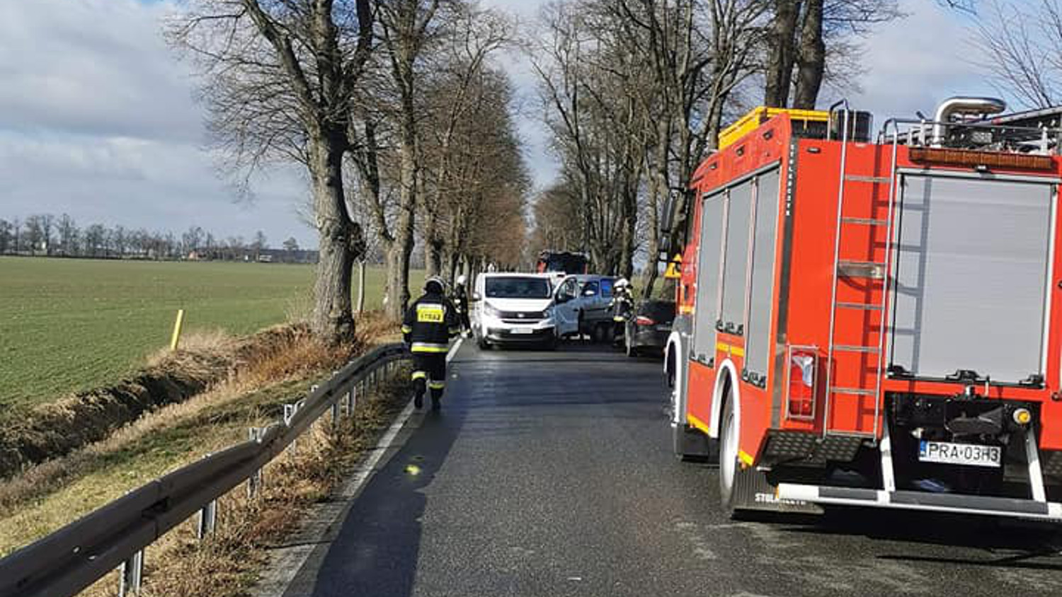 Wypadek na trasie Jutrosin - Stary Sielec. Poszkodowana 26-latka  - Zdjęcie główne