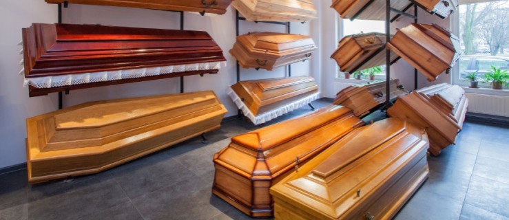 Spór o czynsze zakładów pogrzebowych, w tle skarga do CBA - Zdjęcie główne