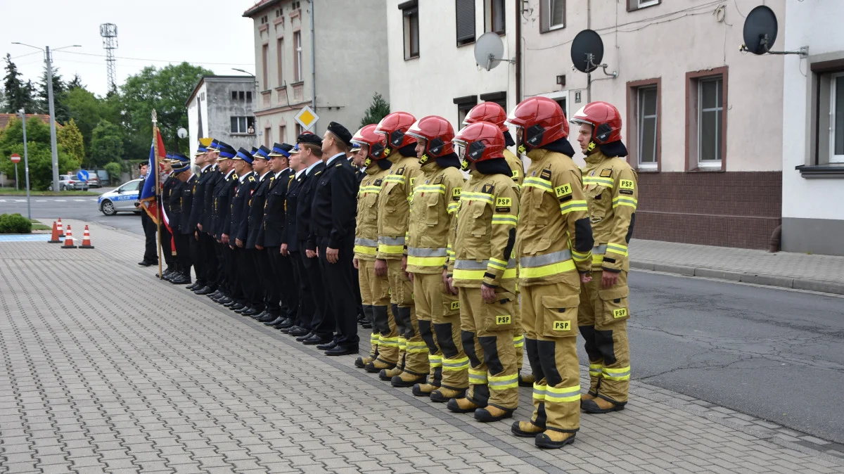 Awanse, odznaczenia i nowy wóz. Rawiccy strażacy obchodzili swoje święto - Zdjęcie główne