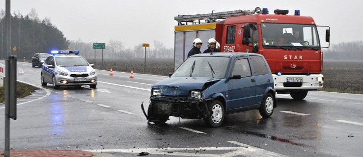 Kolejna kolizja na niebezpiecznym skrzyżowaniu - Zdjęcie główne