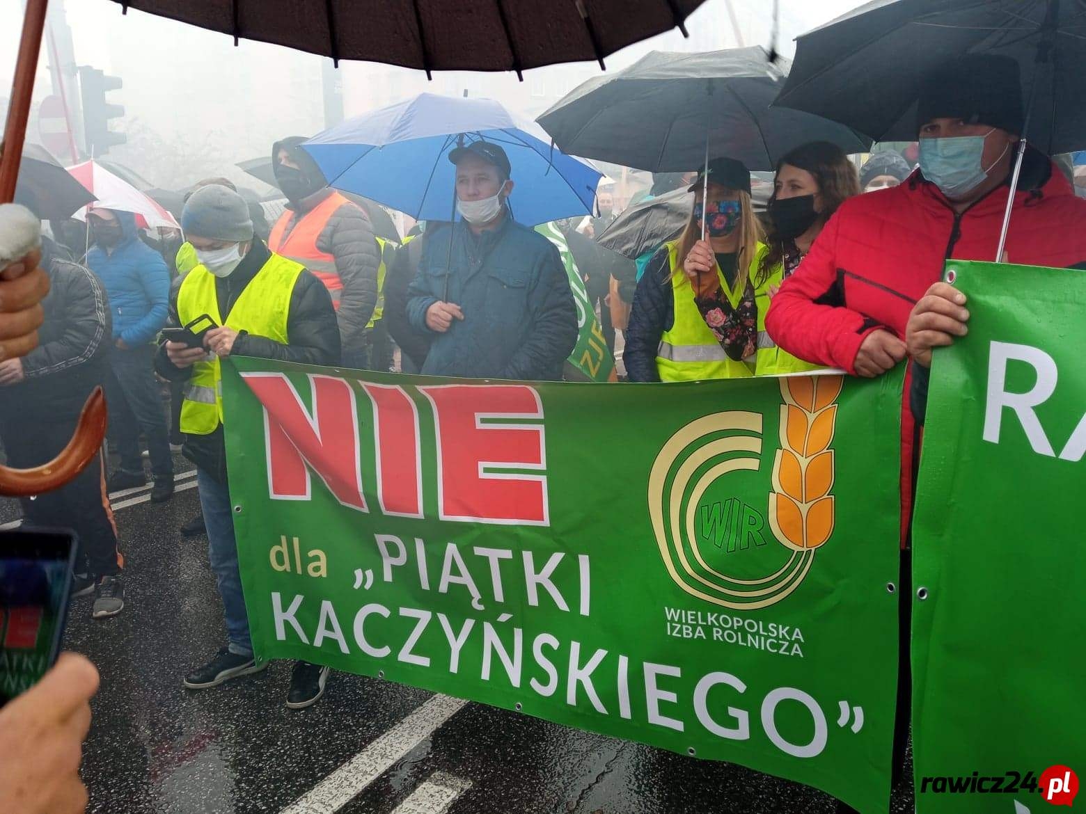Protestują w Warszawie - Zdjęcie główne
