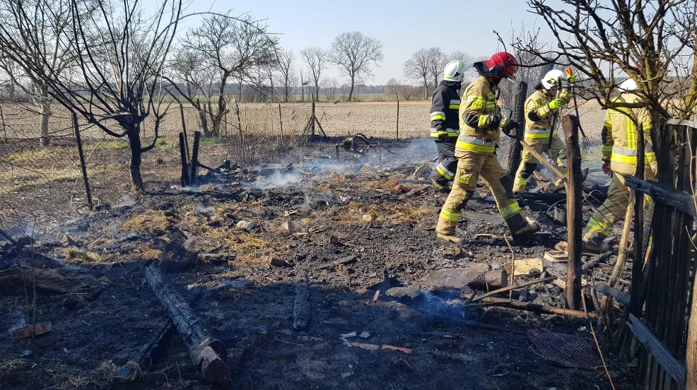 W rawickim tylko w 2022 roku wybuchło kilkanaście pożarów traw. Strażacy apelują o rozsądek  - Zdjęcie główne