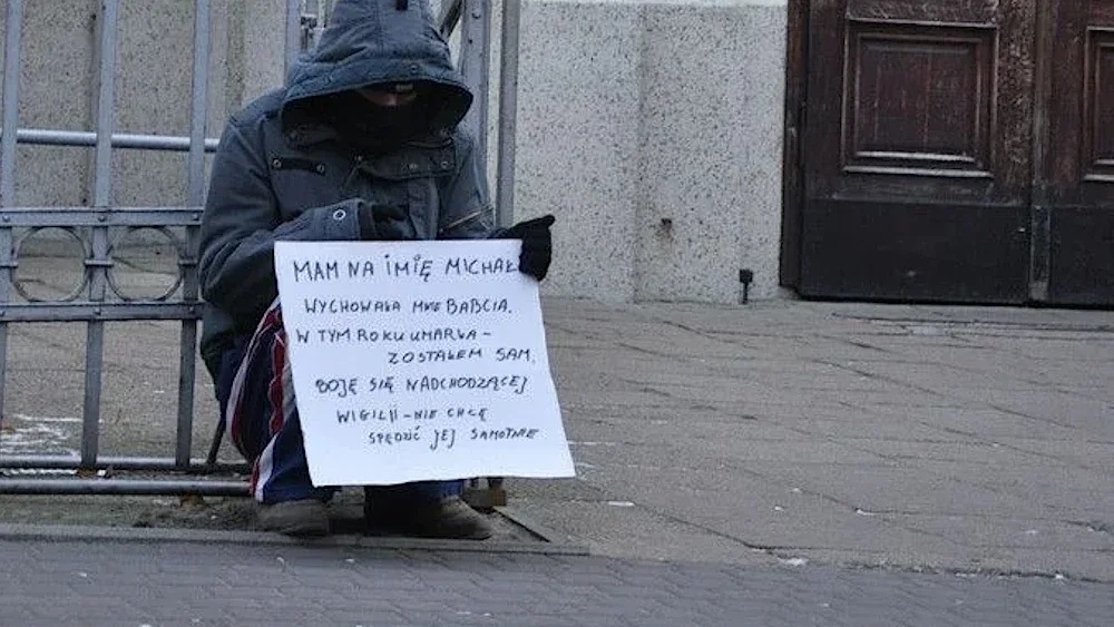 Chciał, żeby go ktoś zaprosił na wigilię. Jak reagowali ludzie? [ZDJĘCIA] - Zdjęcie główne