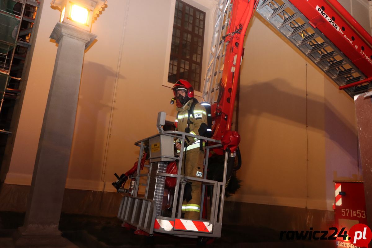 Akcja strażaków w kościele pw. św. Andrzeja Boboli w Rawiczu