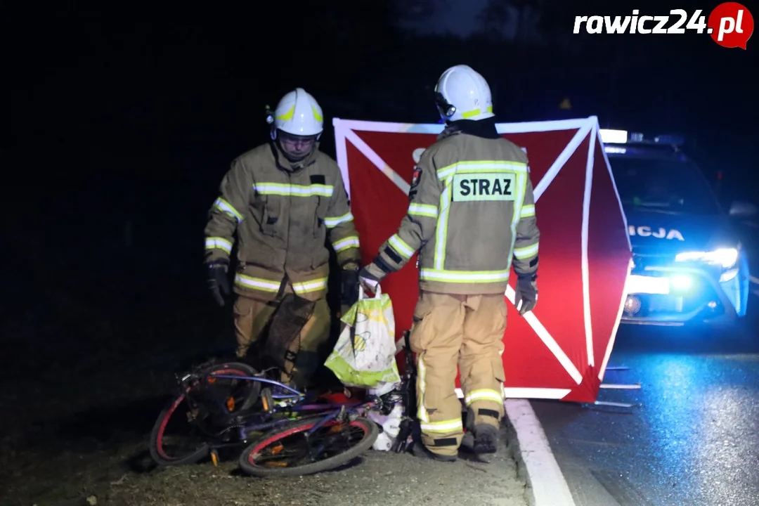 Tragiczny wypadek pod Załęczem. Zginął rowerzysta  - Zdjęcie główne