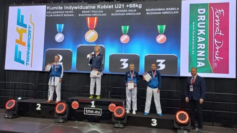 Karate. Izabela Szurowska z dwoma medalami - Zdjęcie główne