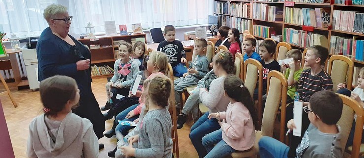 Pisarka gościła w bibliotece [FOTO] - Zdjęcie główne