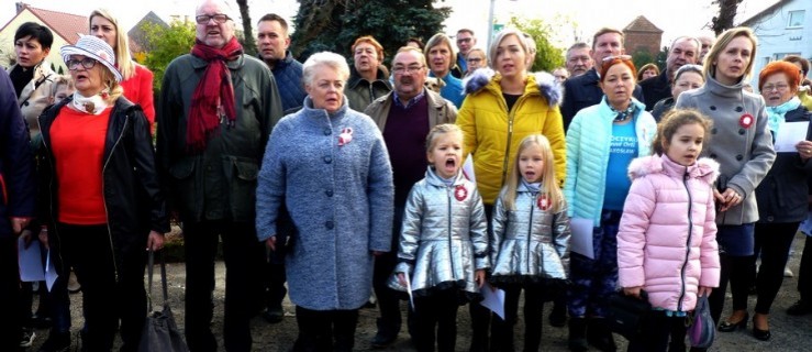 W Pakosławiu zaśpiewali Mazurka Dąbrowskiego [FOTO, WIDEO] - Zdjęcie główne