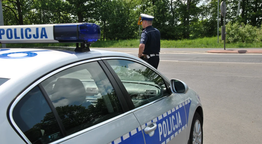 Policja skontrolowała ponad 60 osób. Akcja na drogach powiatu rawickiego - Zdjęcie główne