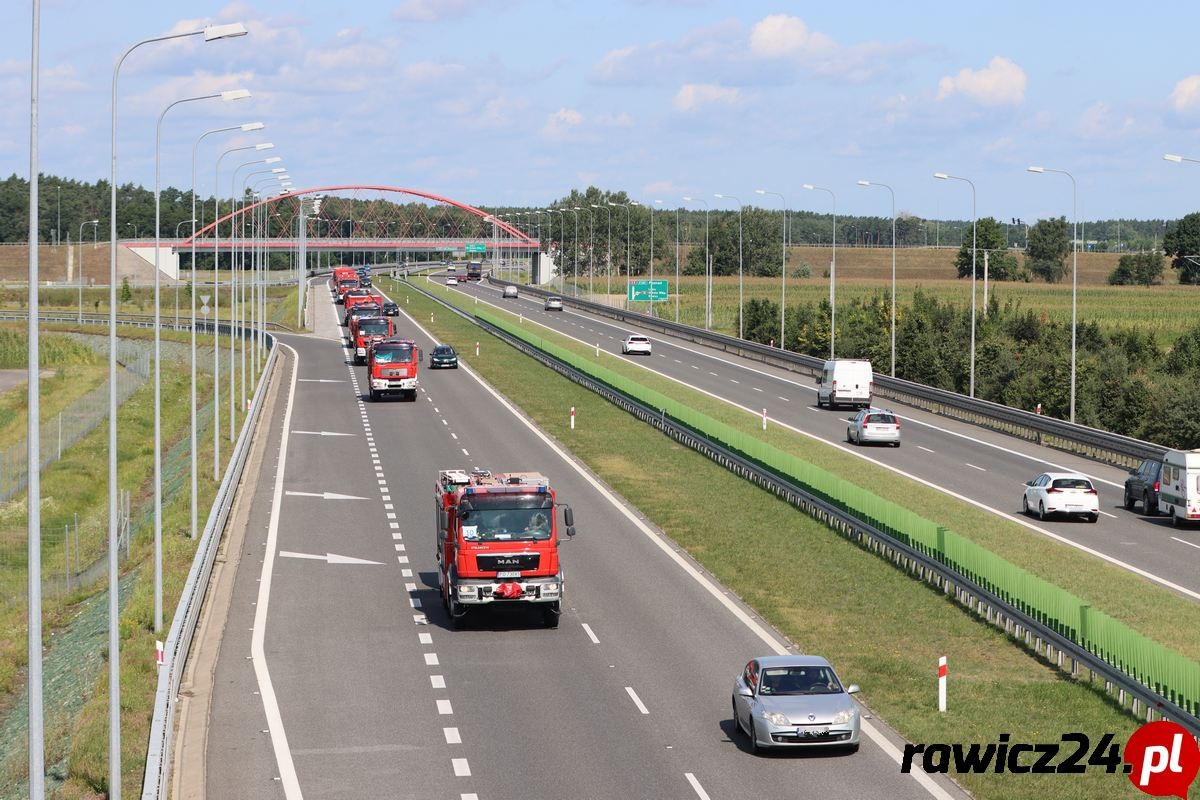 Przejazd wielkopolskich strażaków S5 w powiecie rawickim 