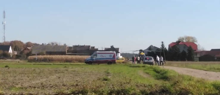 Śmigłowiec LPR wylądował w Szkaradowie. Zabrał mężczyznę do szpitala - Zdjęcie główne