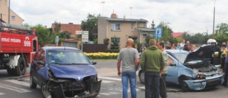 Jutrosin. Zderzenie na Powstańców Wielkopolskich - Zdjęcie główne