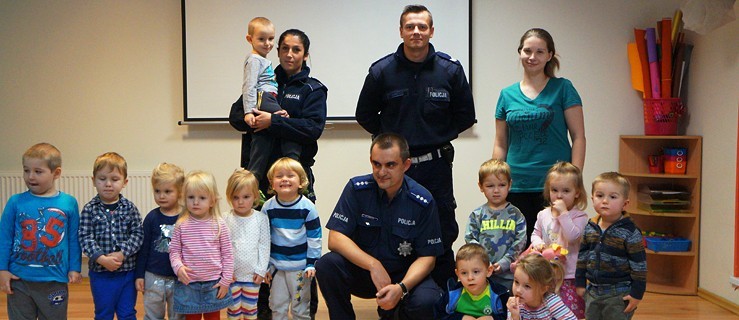 Policjanci w rawickim przedszkolu - Zdjęcie główne