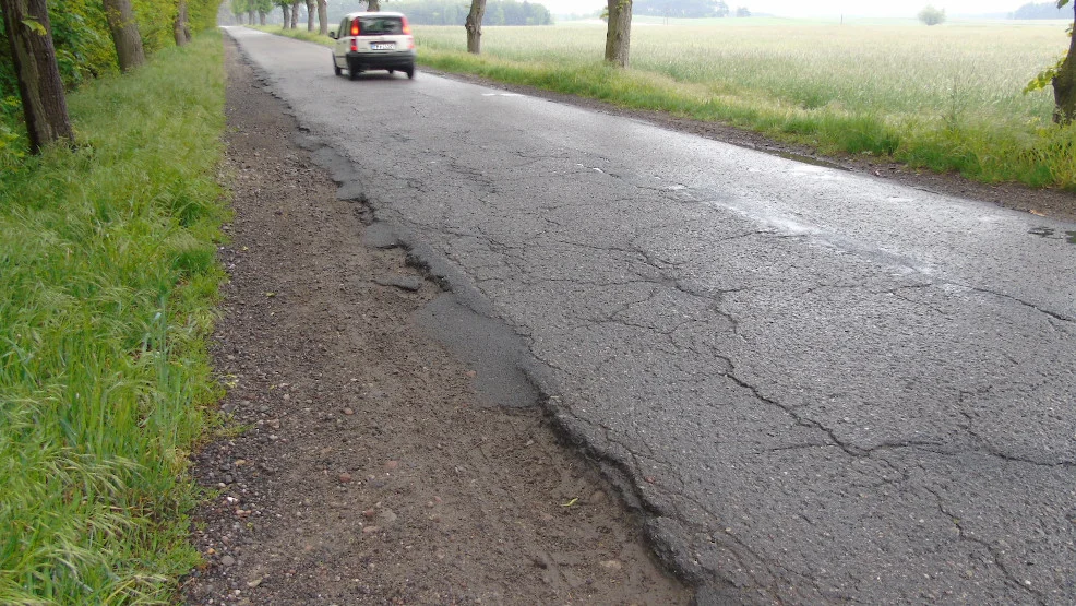 Drogi powiatowe, ale bez wsparcia gmin o remonty byłoby ciężko - Zdjęcie główne