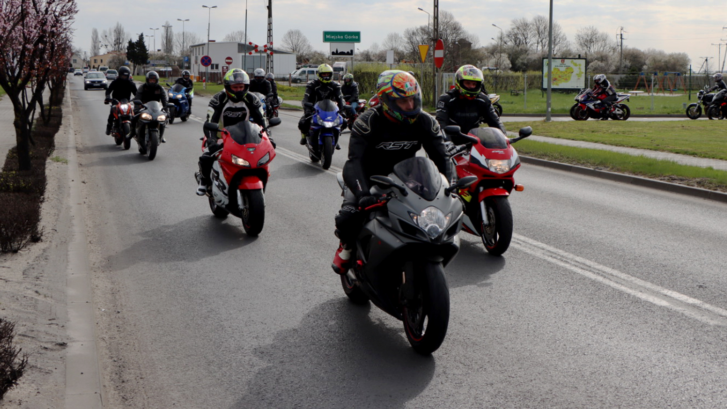 Rawicz. Motocykliści żegnają tragicznie zmarłego przyjaciela [FOTO] - Zdjęcie główne