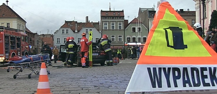 Wypadek na Rynku. Ratownicy pokazali jak pracują - Zdjęcie główne