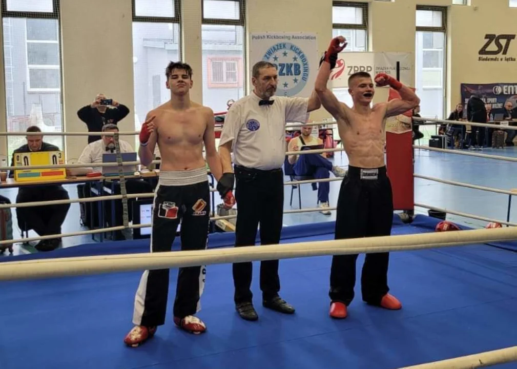 Został Mistrzem Polski w kickboxingu w formule full contact - Zdjęcie główne