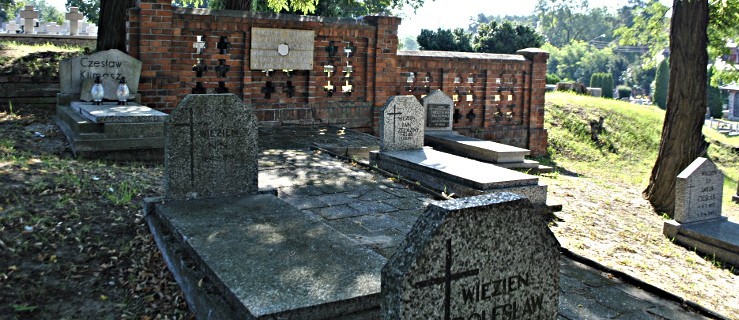 Odnowią mogiły na rawickim cmentarzu - Zdjęcie główne
