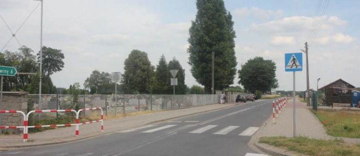 Przy cmentarzu będzie nowa droga i parking - Zdjęcie główne