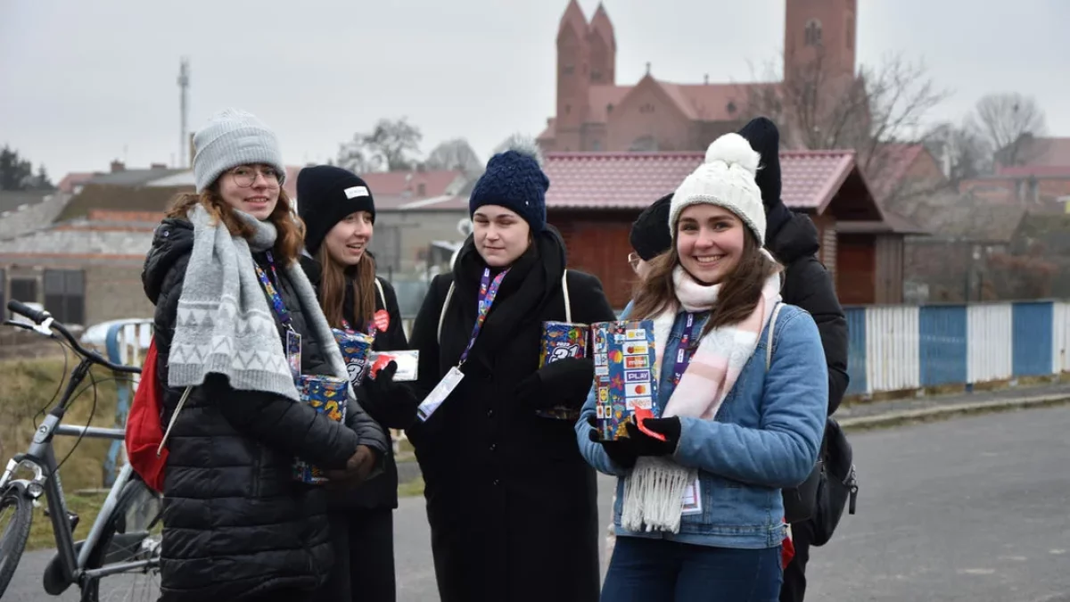 Marsz, bieg i mecz - 33. Finał WOŚP w Jutrosinie - Zdjęcie główne