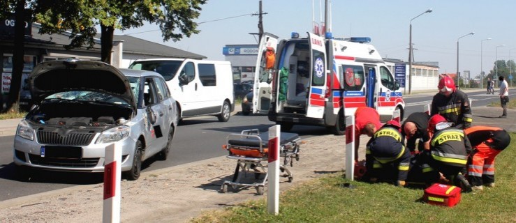 Zderzyły się dwa auta. Jedna osoba w szpitalu - Zdjęcie główne