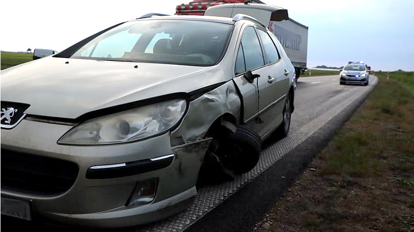 Wypadek na obwodnicy Rawicza. Ruch wahadłowy - Zdjęcie główne