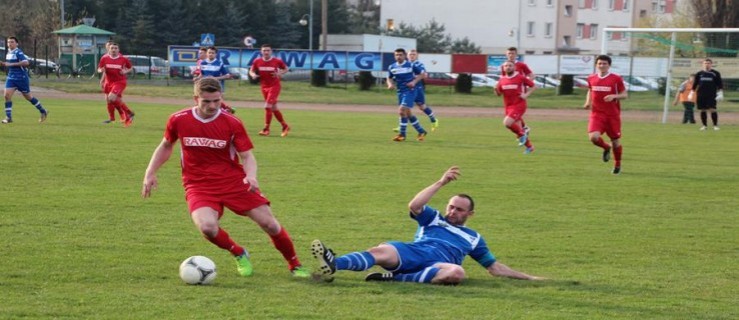 Derby dla Rawii, Orla rozbita - Zdjęcie główne