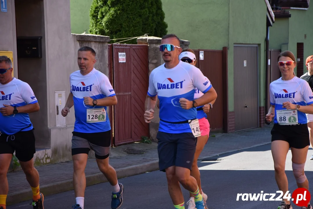 Znowu przebiegną dziesięć kilometrów ulicami Miejskiej Górki. Jak było rok temu? (FOTO) - Zdjęcie główne