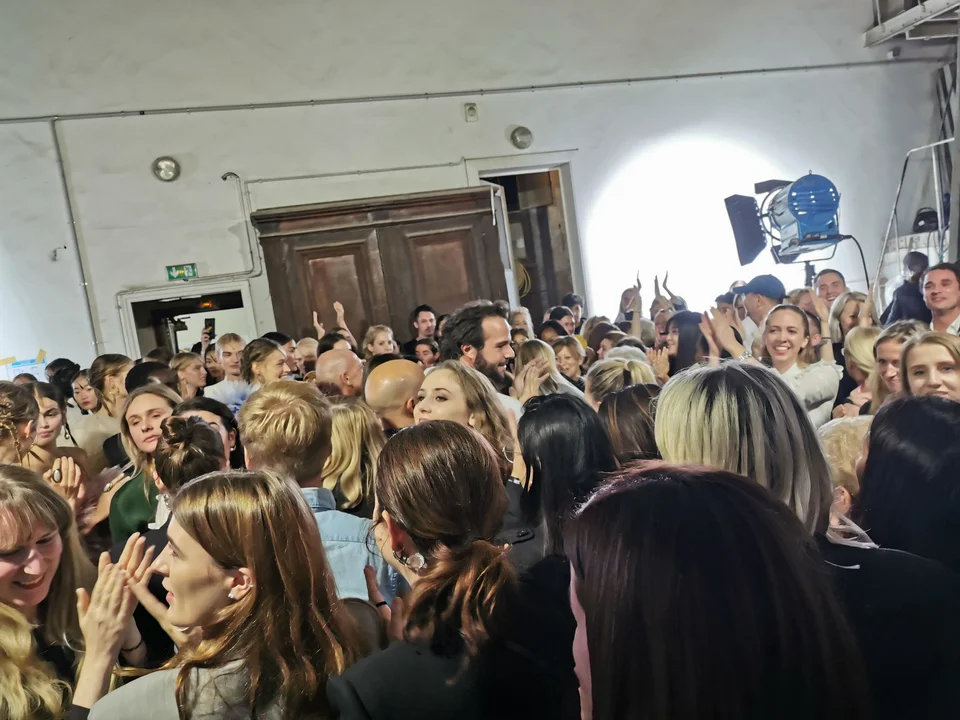 Agnieszka czasem jedzie na największe pokazy mody  na świecie