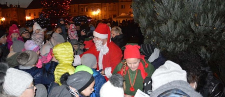 Mikołaj, kolędy i pierniki na bojanowskim rynku [FOTO] - Zdjęcie główne