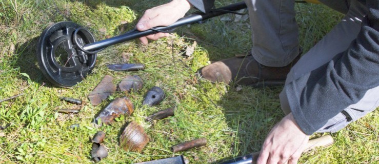 Szukali złomu z czasów wojny czy meteorytu?  - Zdjęcie główne