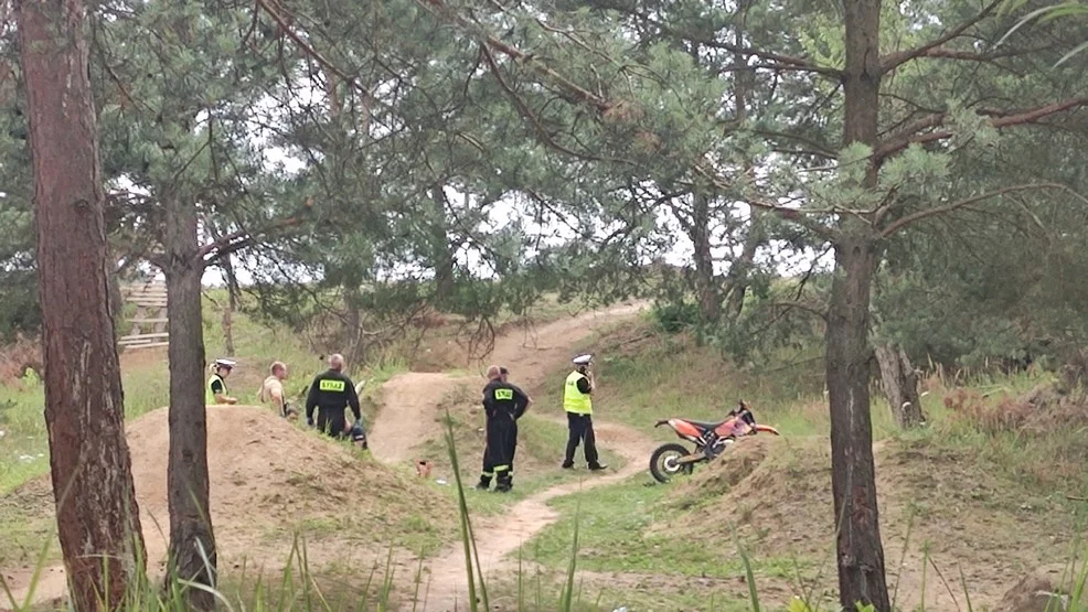 Wypadek pod Jutrosinem. Trwa akcja ratunkowa [AKTUALIZACJA]  - Zdjęcie główne