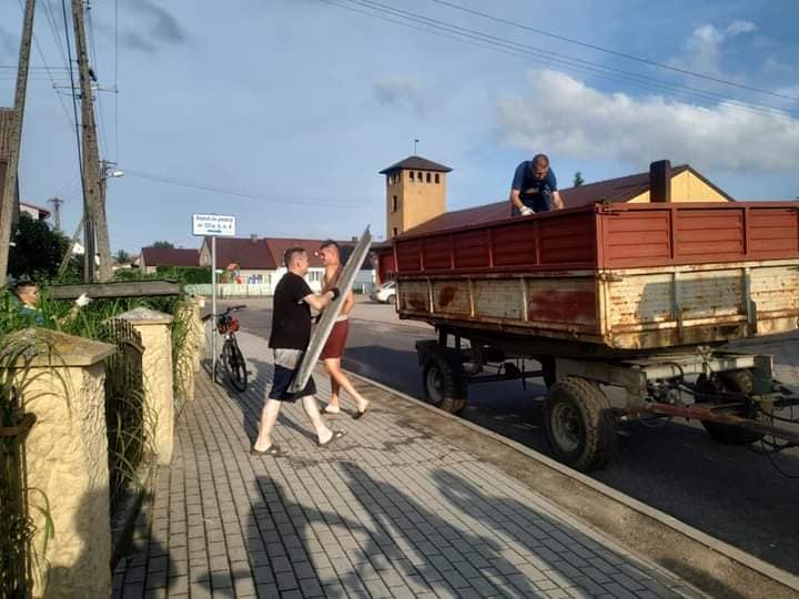 Akcja zbierania złomu na operację Alana Jakubowskiego