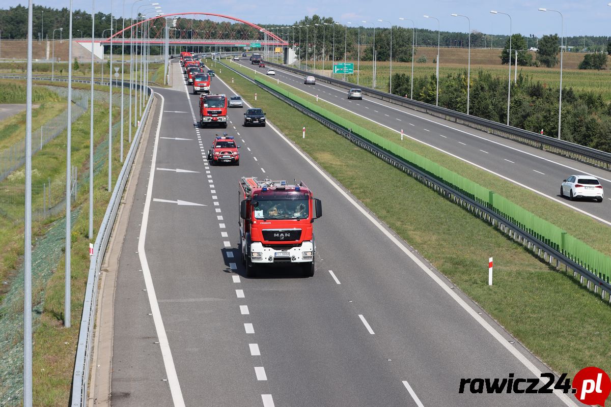 Przejazd wielkopolskich strażaków S5 w powiecie rawickim 