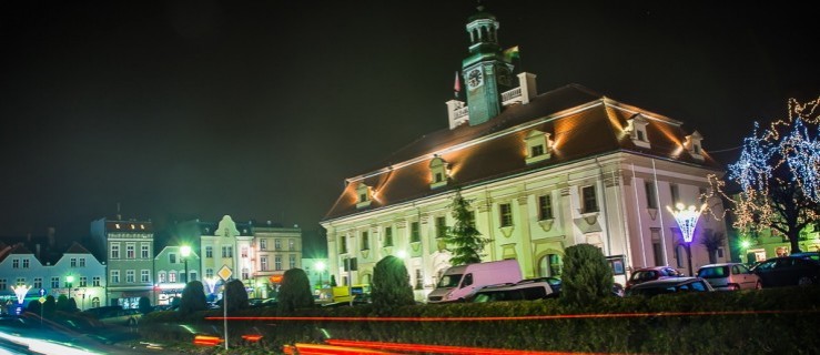 Rawicz w nowym świątecznym oświetleniu [FOTO] - Zdjęcie główne