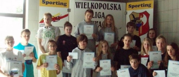 PŁYWANIE. SP4 Wodnik na podium - Zdjęcie główne