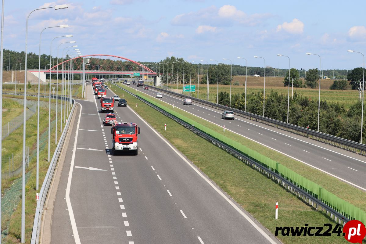 Przejazd wielkopolskich strażaków S5 w powiecie rawickim 