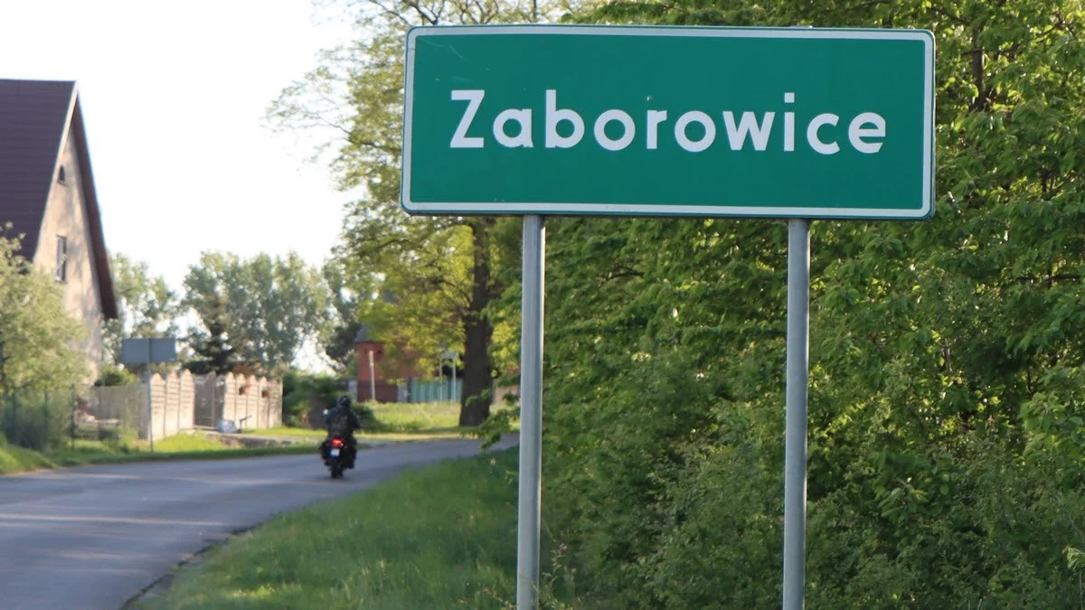 Wielkopolska Odnowa Wsi - w gminie Bojanowo na naprawę dachu, altanę i doposażenie placu - Zdjęcie główne