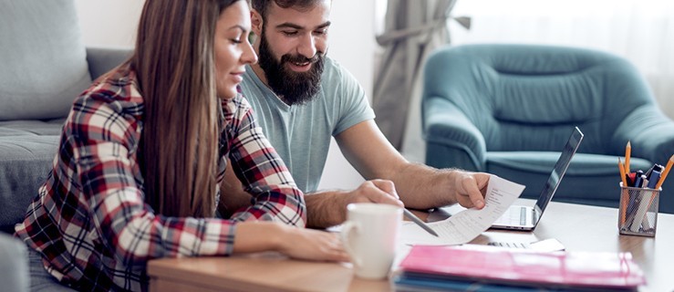 Budżet domowy a pożyczka gotówkowa, czyli jak mądrze zarządzać finansami - Zdjęcie główne