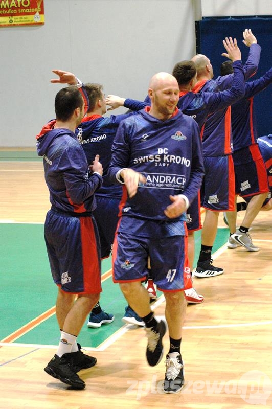Kosz Pleszew - Swiss Krono Żary 93:68 - Zdjęcie główne