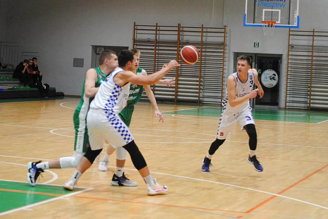 Kosz Kompaktowy Pleszew - Aldemed SKMZastal Zielona Góra 89:75