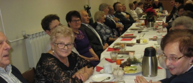 Gołuchów. Śpiewali kolędy i składali sobie życzenia  - Zdjęcie główne