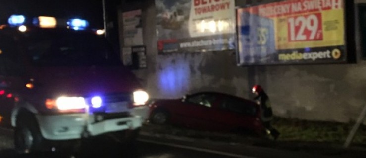 DK11. Wypadek. Ranny ksiądz [FOTO] - Zdjęcie główne