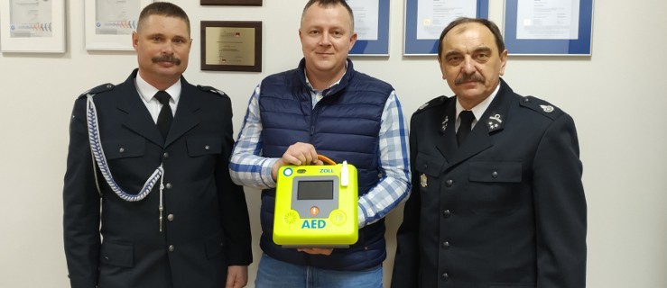 Był sponsor, jest defibrylator - Zdjęcie główne